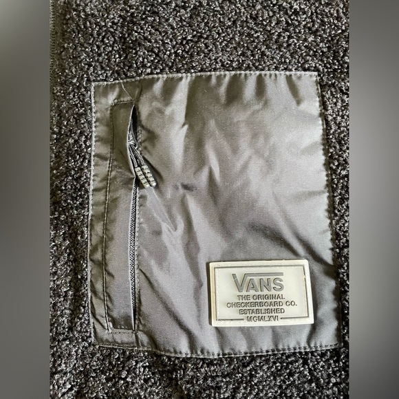 Vans womens Black Mock Neck Sherpa Zip-Up Jacket XS NWOT - Picture 3 of 15